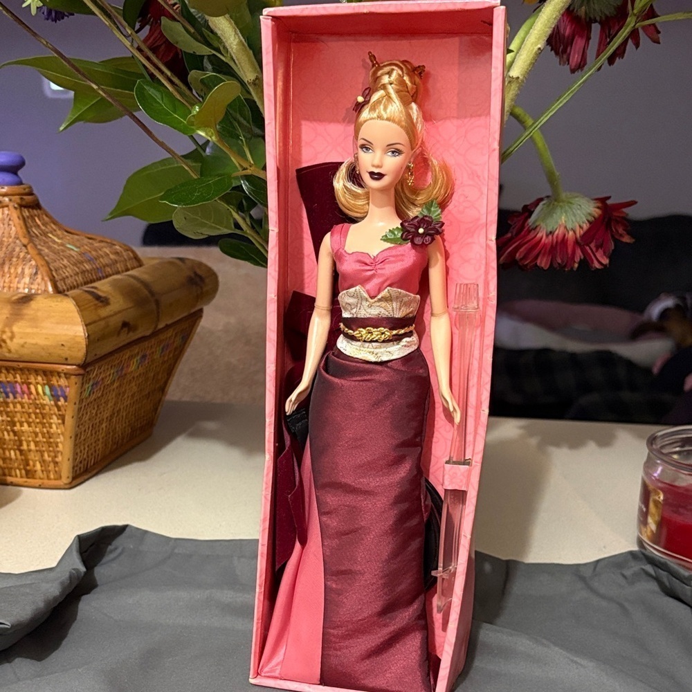 Vintage Exotic Intrigue Barbie Doll Blonde Collector Edition  For Avon 2003